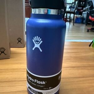 Hydro Flask Phantom Water Bottle